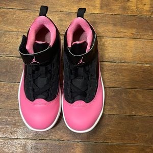 13 new basically I love theses size 12 or 11 I would grab these